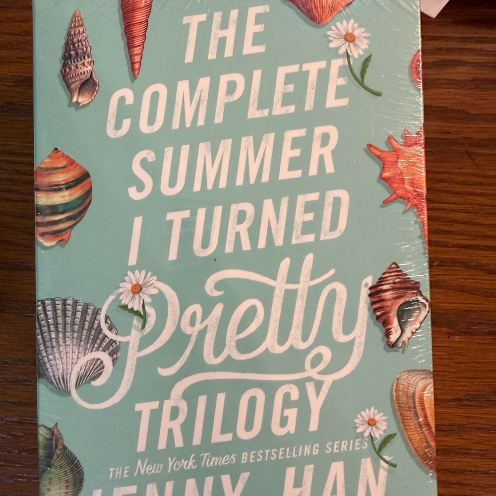 The Complete Summer I Turned Pretty Trilogy - Seafoam Cover